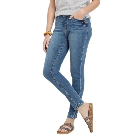 KanCan Women's Medium Blue Wash Stretchy Skinny Jeans Size 13  30 - Picture 1 of 9